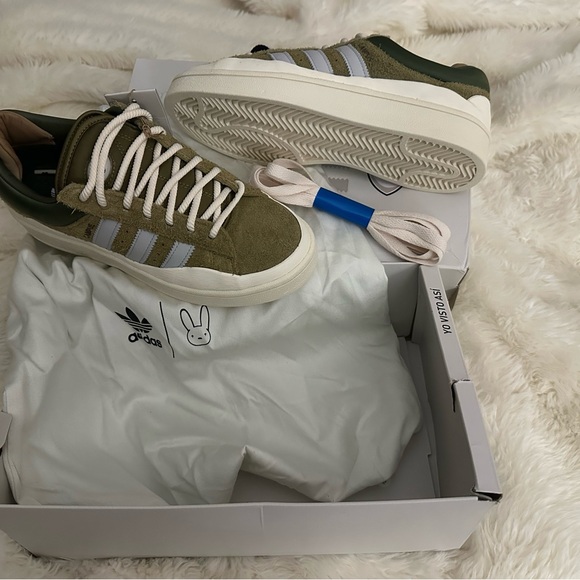 adidas Women's Sneakers in Olive and Cream - Picture 4 of 5